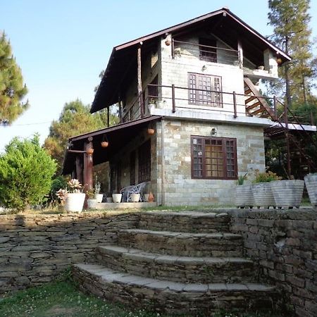 Frozen Woods Resort Mukteshwar Esterno foto